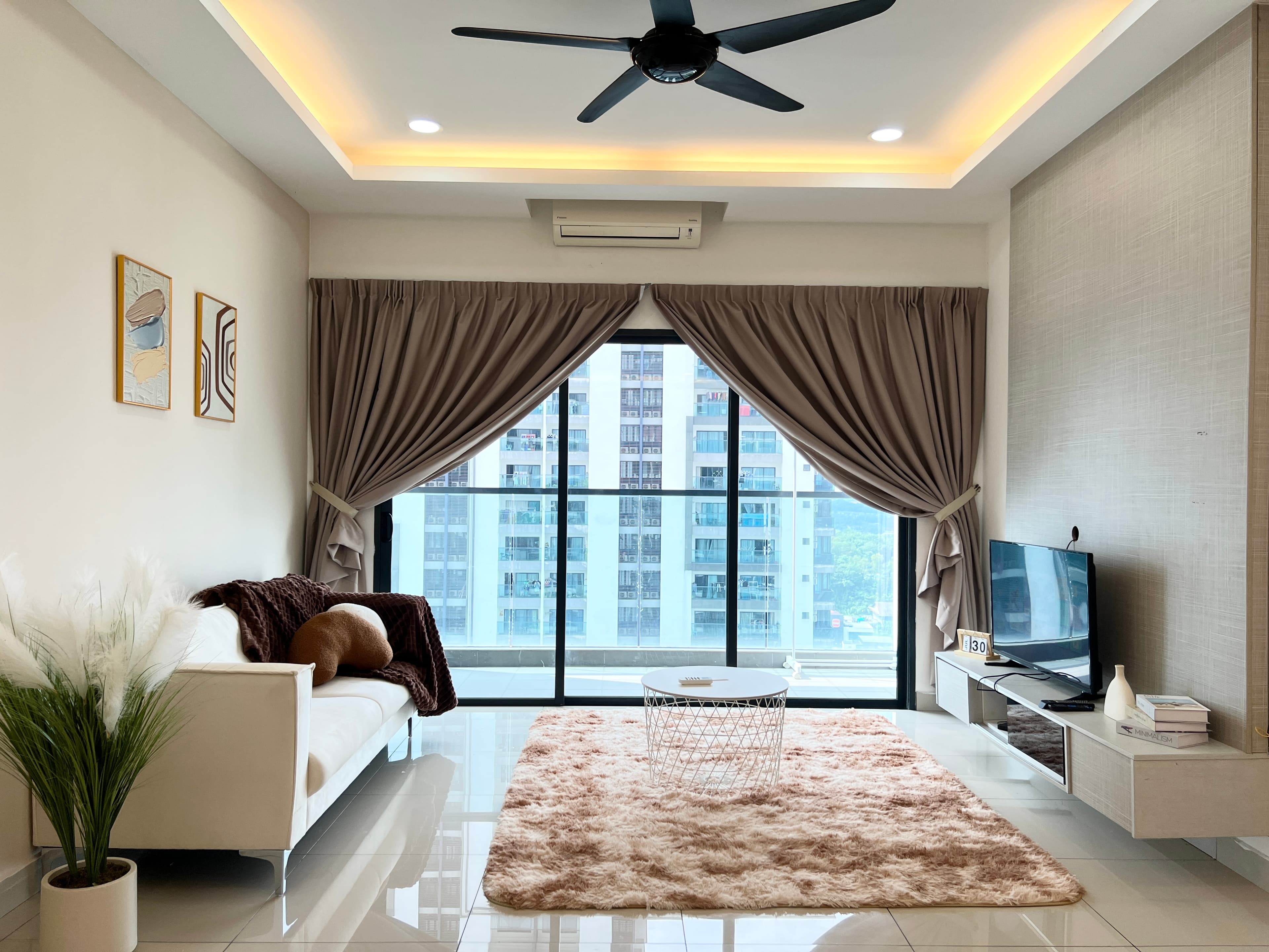 Landmark Residence — photo 9