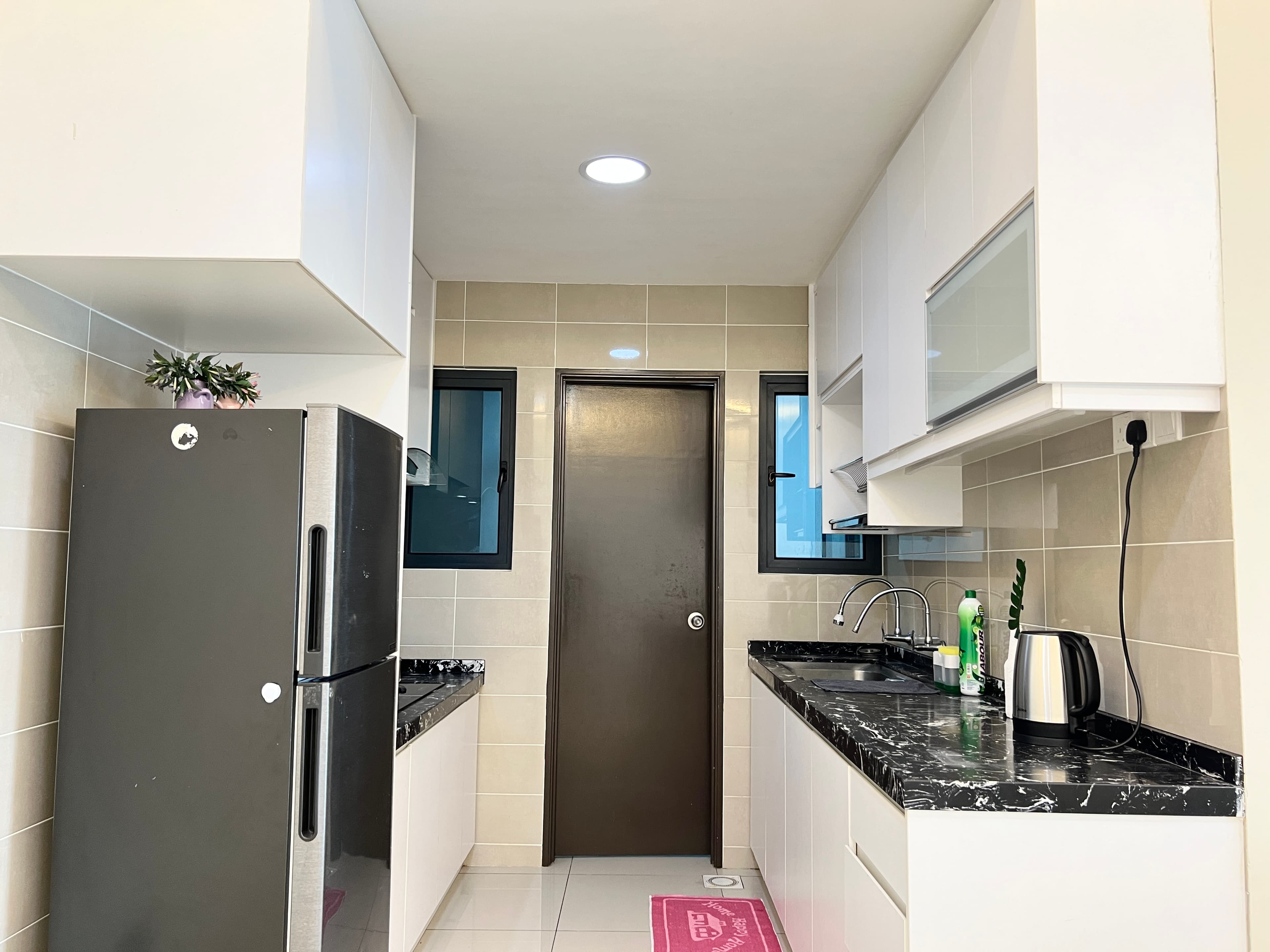 Landmark Residence — photo 11